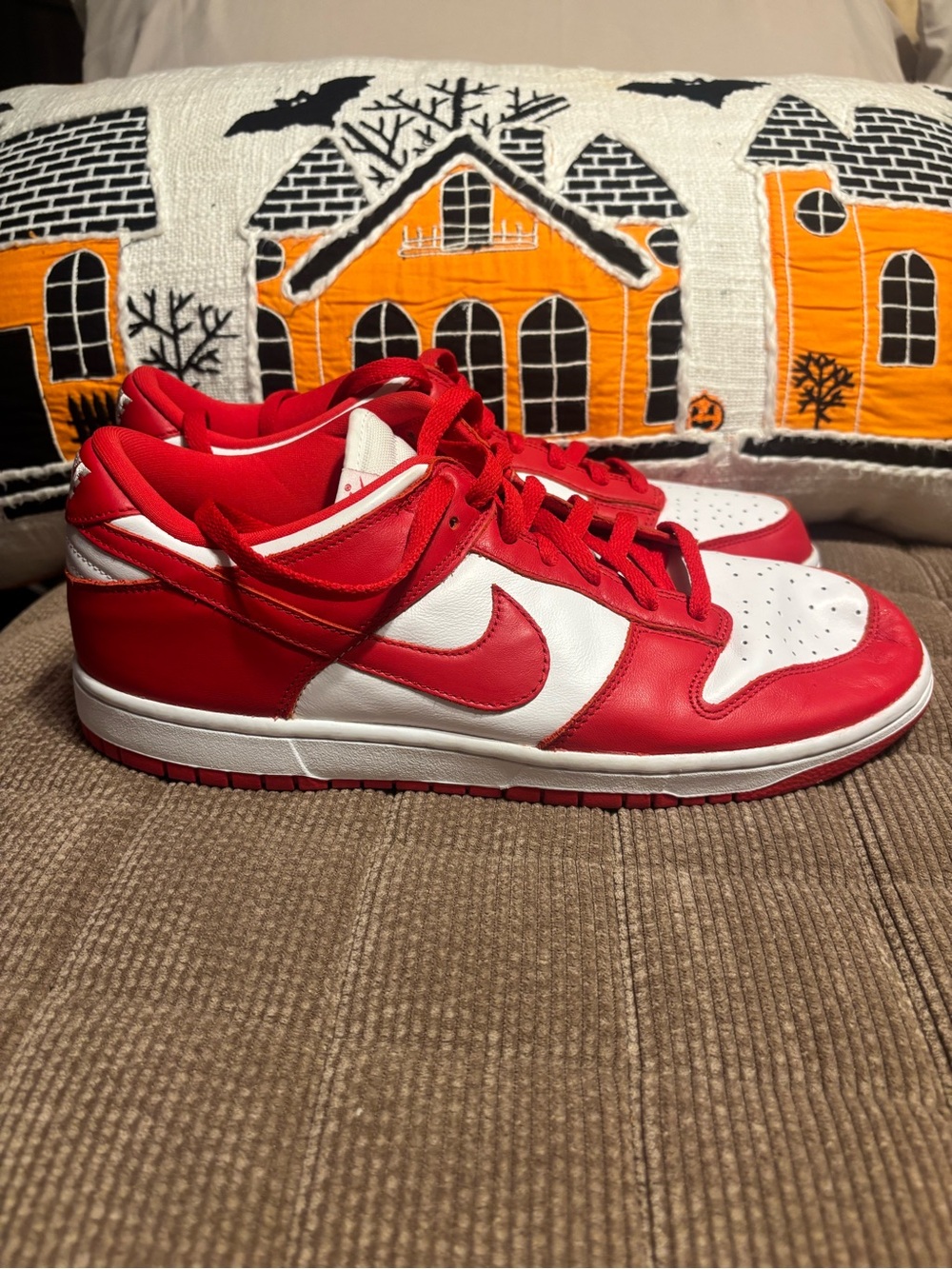 Nike Men’s Red and White Low-Top Sneakers (Classic Two-Tone)